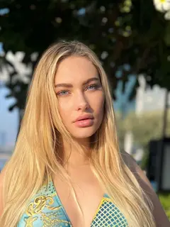 Bertha escort in Dubai