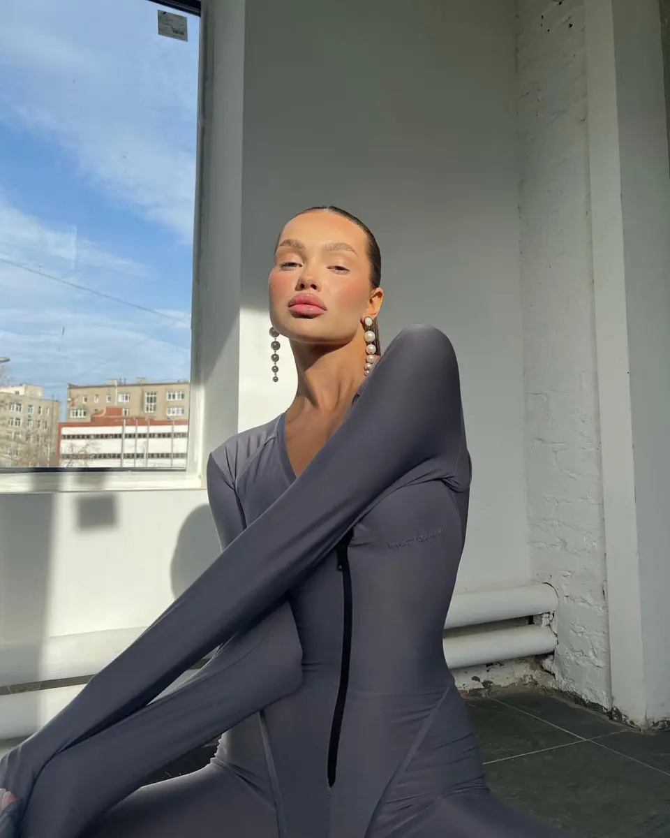 Elizabeth escort in Dubai