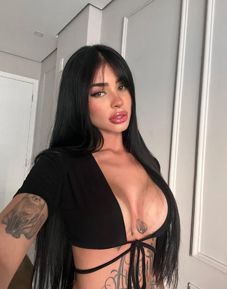 Estelle escort in Dubai