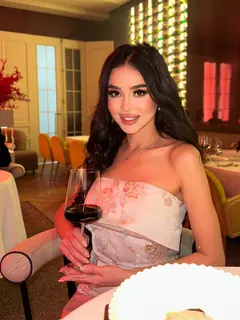 Filli escort in Dubai