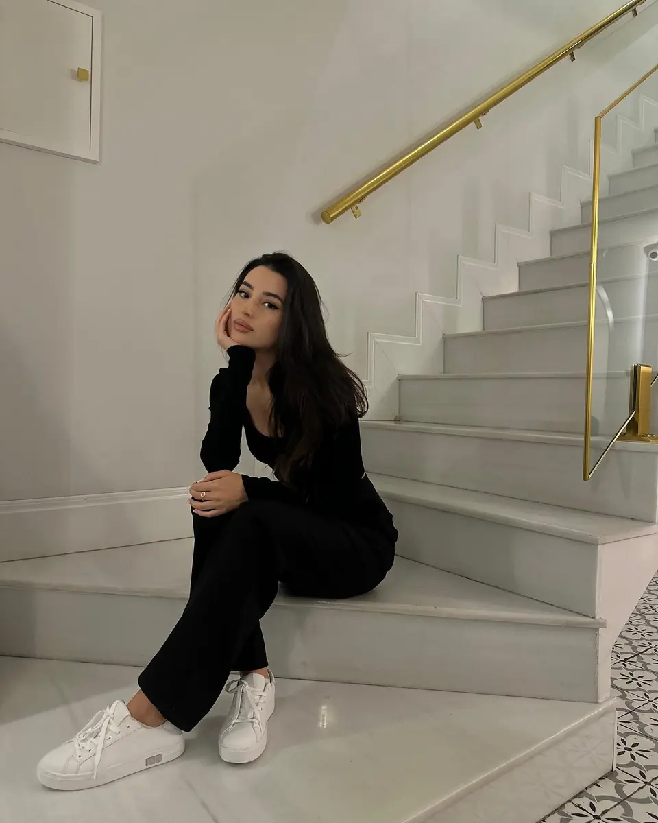 Kantira escort in Dubai