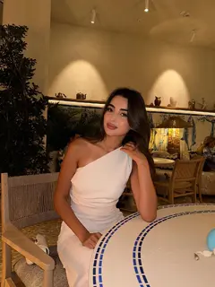 Kantira escort in Dubai