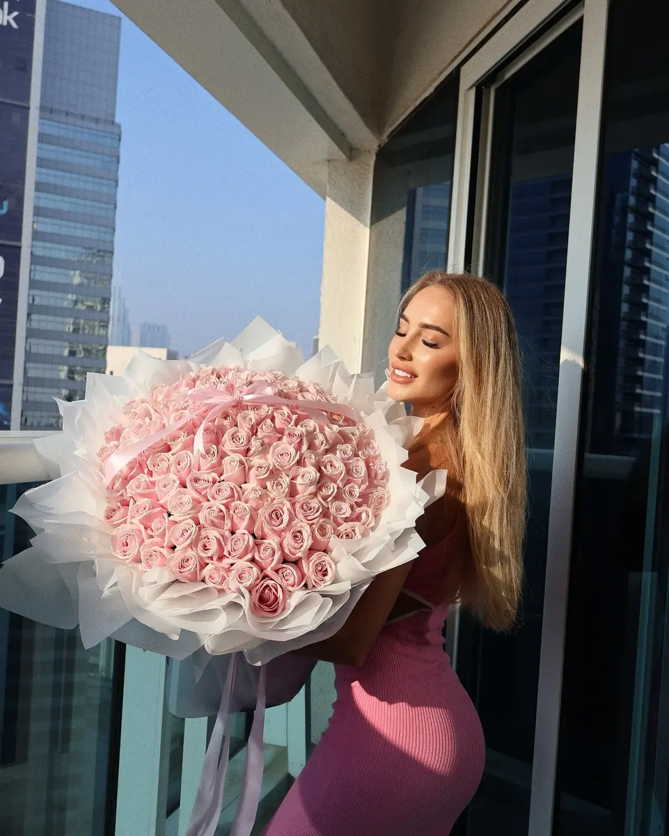 Lira escort in Dubai