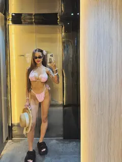 Marcelina escort in Dubai