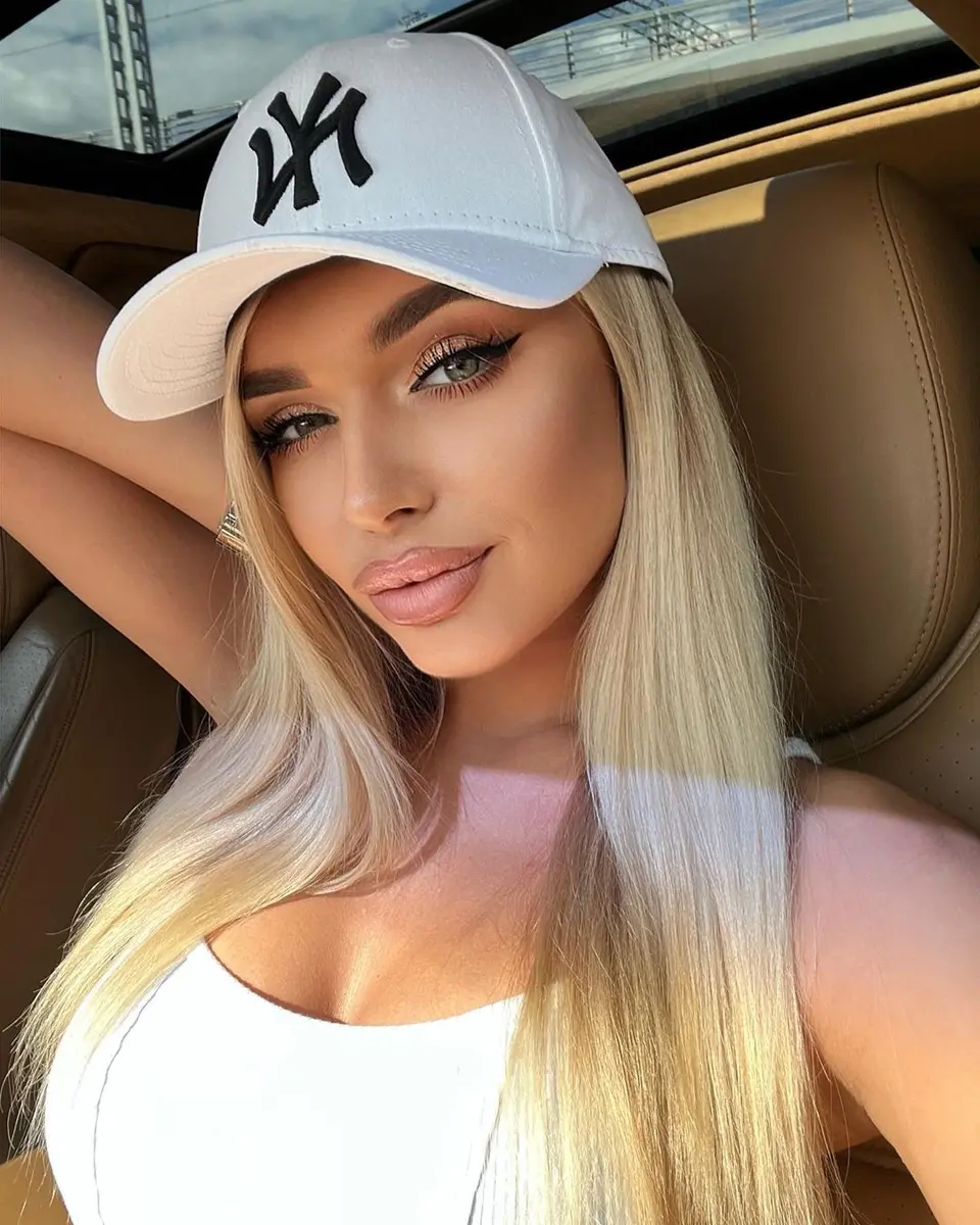 Mira escort in Dubai