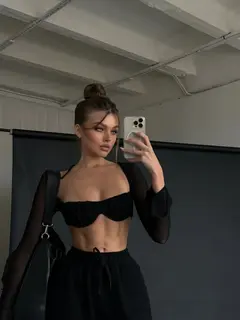 Olivia escort in Dubai