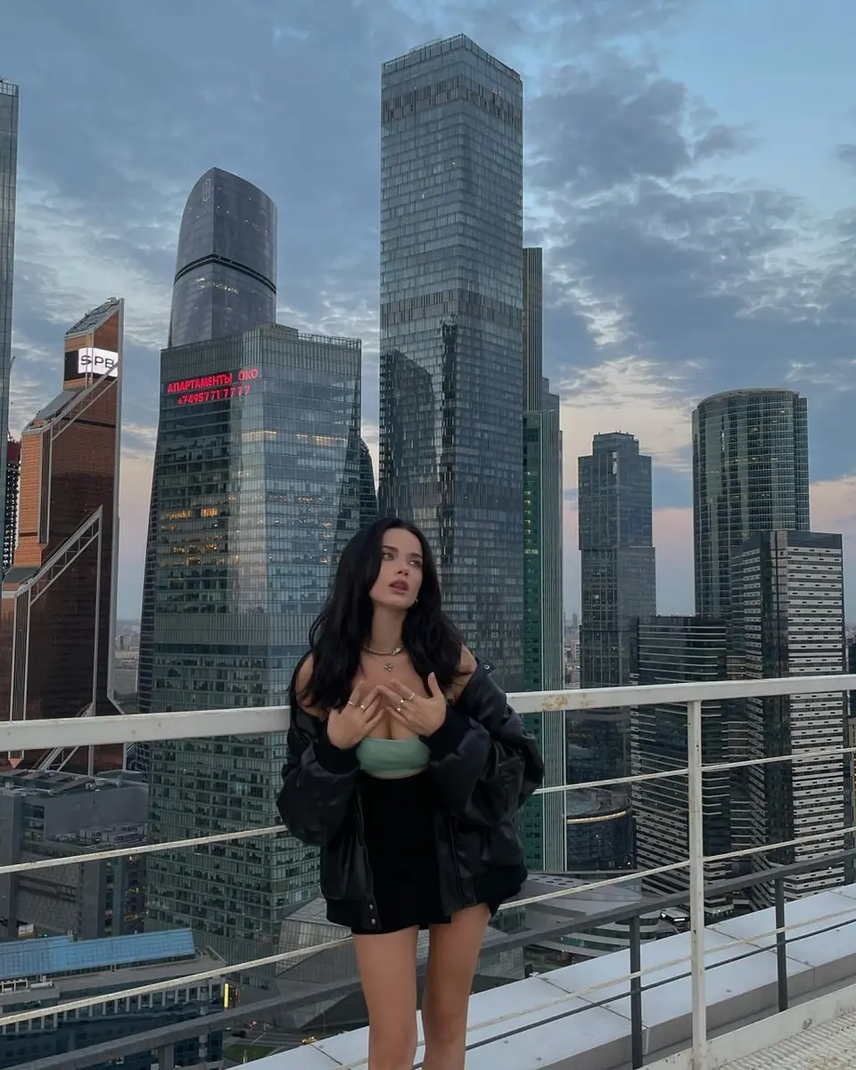 Oria escort in Dubai