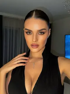 Renata escort in Dubai