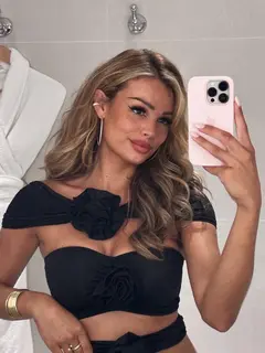 Riahanna escort in Dubai