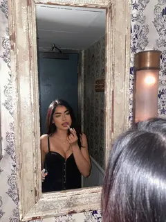 Rose escort in Dubai