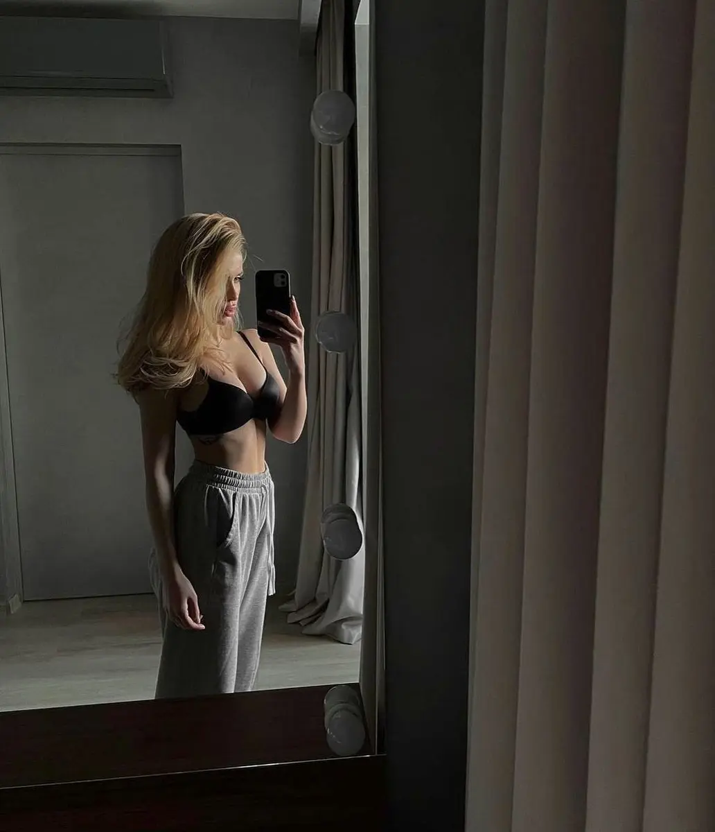 Sandra escort in Dubai