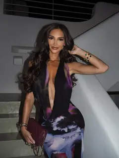 Shelley escort in Dubai