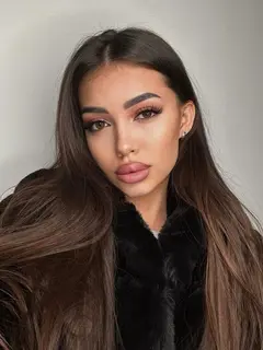 Simone escort in Dubai