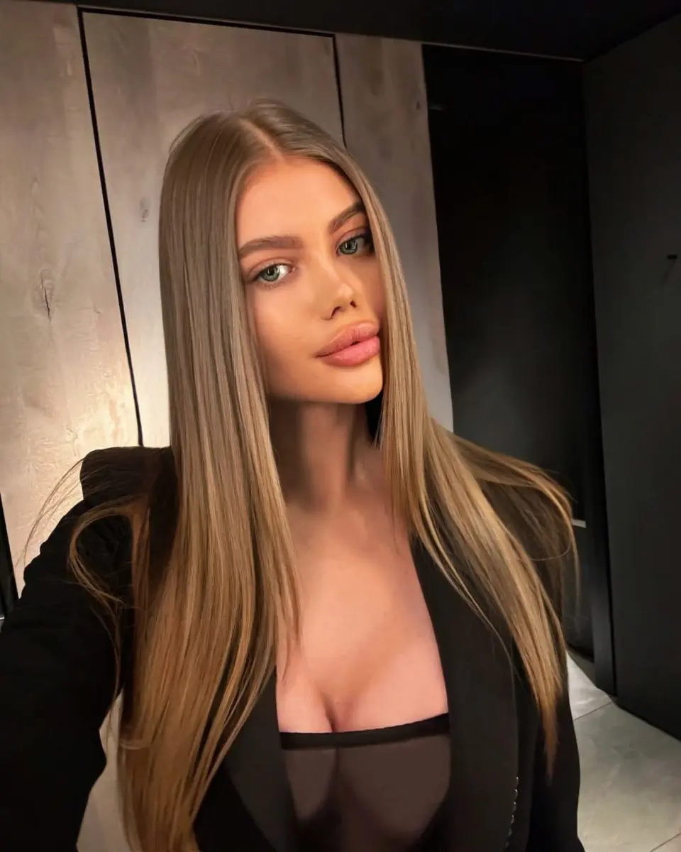 Sofia escort in Dubai