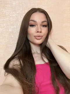 Stone escort in Dubai