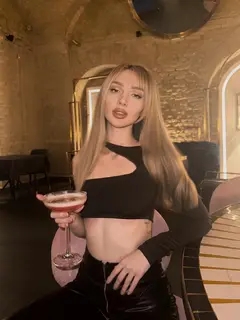 Tatoo escort in Dubai