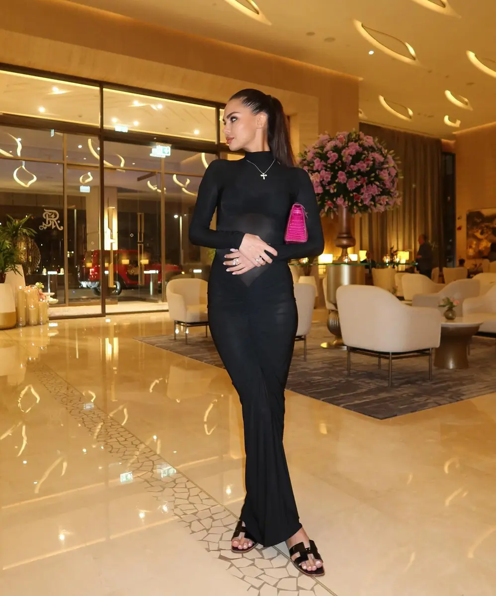 Tiri escort in Dubai