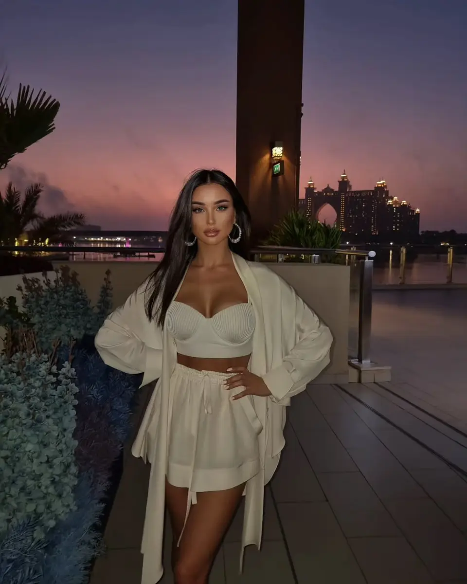 Yasmin escort in Dubai